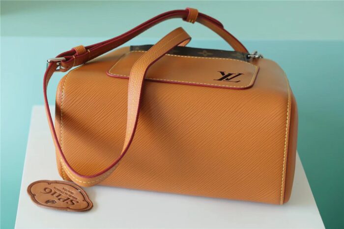 Louis Vuitton Marelle Epi Caramel Brown For Women, Women’s Handbags, Shoulder And Crossbody Bags 9.8in/25cm LV  - Image 3