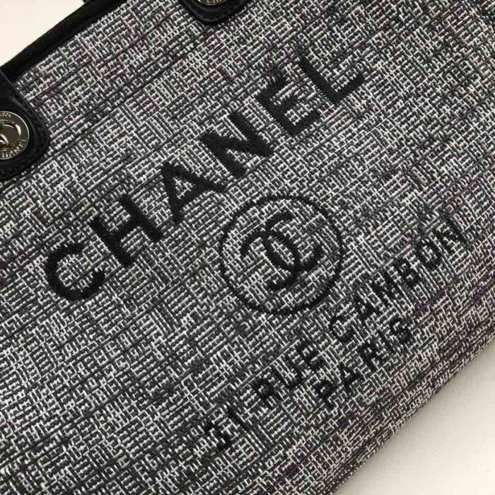 Chanel Deauville Tote Bag in Raffia Canvas, Black/White for Women, 14.9in/38cm - Image 6