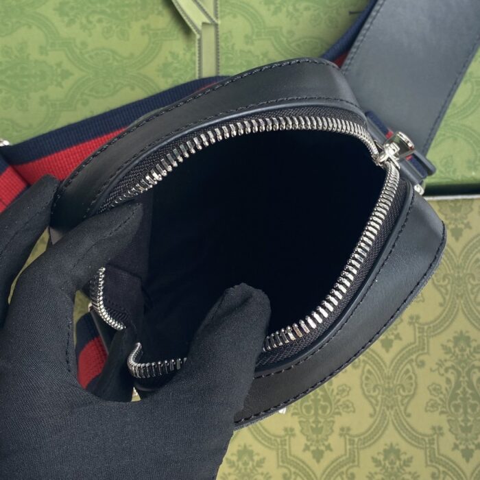 Gucci GG Messenger Bag Black/Grey GG Supreme Canvas A Material With Low Environmental Impact With Black For Men 7in/18cm GG ‎682357 K5RLN 1095 - Image 9