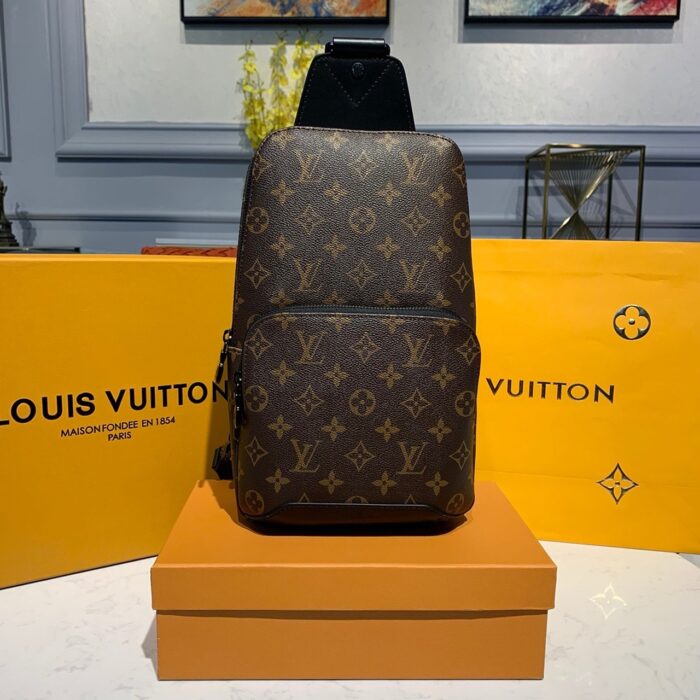 Louis Vuitton Avenue Sling Bag in Monogram Canvas for Men, Men’s Crossbody Bag, 12.2in/31cm, LV