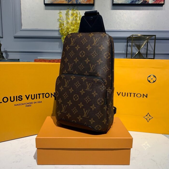 Louis Vuitton Avenue Sling Bag in Monogram Canvas for Men, Men’s Crossbody Bag, 12.2in/31cm, LV - Image 2