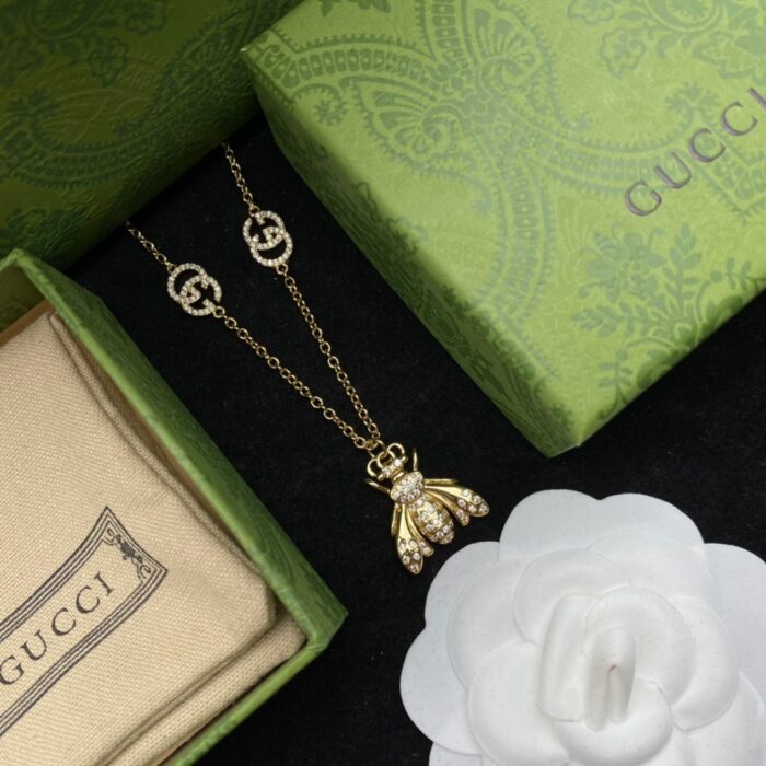 Gucci Bee Necklace Gold For Women - Image 8