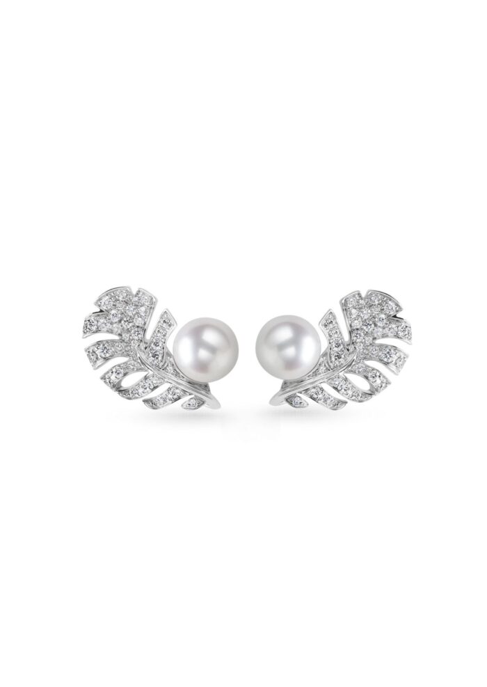 Chanel Plume De Chanel Earrings Silver For Women J10833